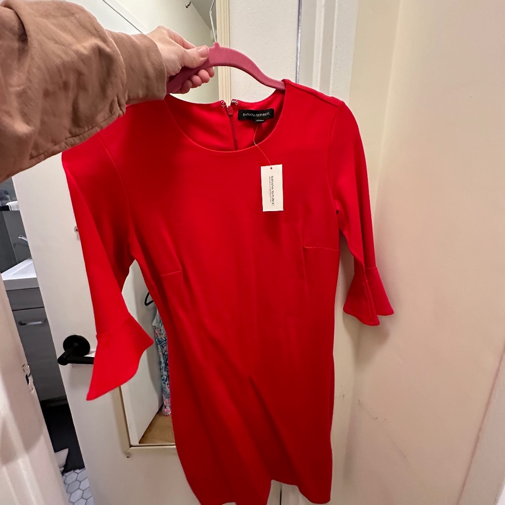 Banana republic red holiday bell sleeved dress